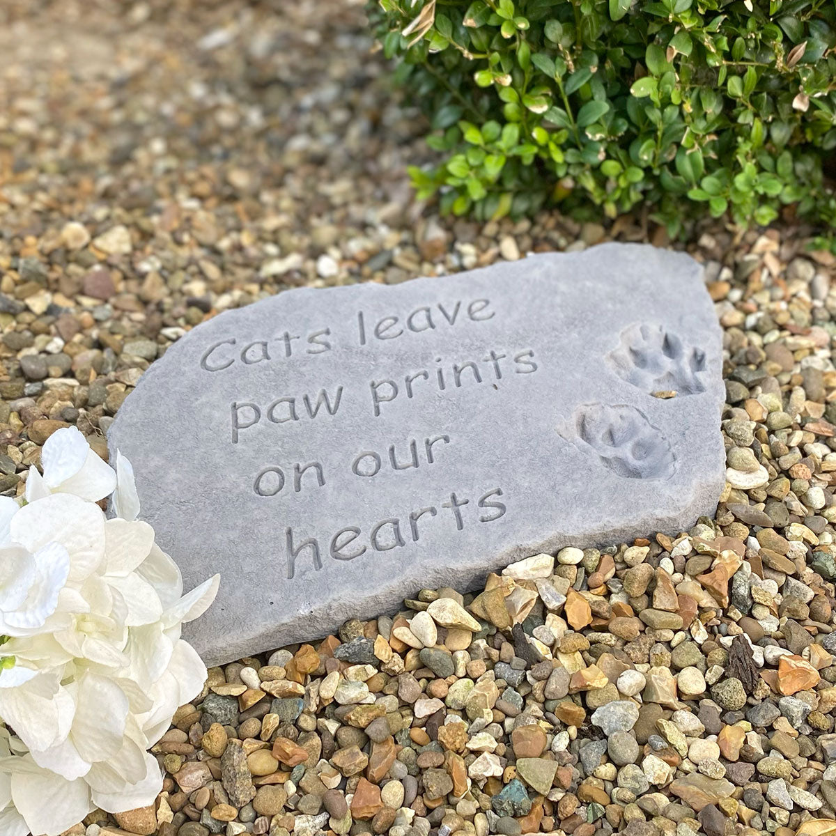 Cater for your customers who love gifts and decor for their home and garden that celebrate their pets, past and present.